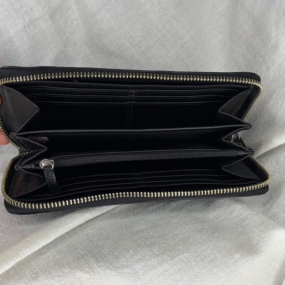 Black Coack Wallet - Picture 2 of 2
